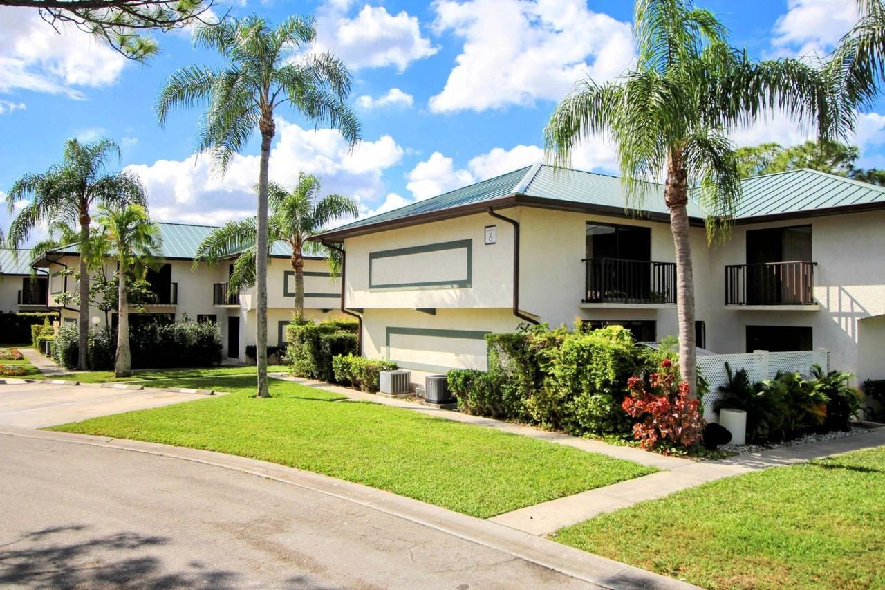 Sabal Palm Villas - Photo 3 of 6