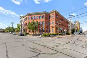 featured image of 802 Lafayette Street