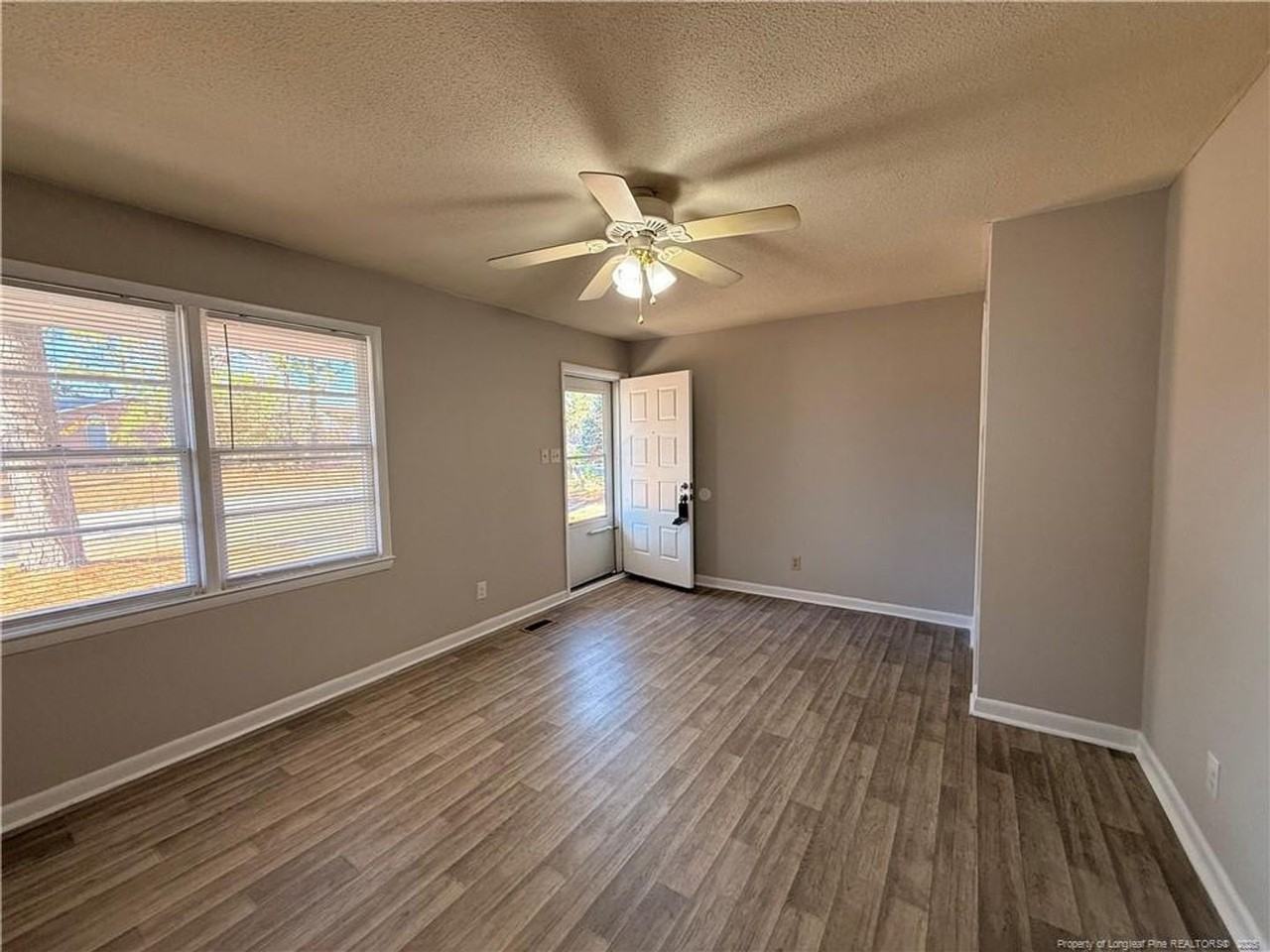 323 Cadmium Court - Photo 3 of 20