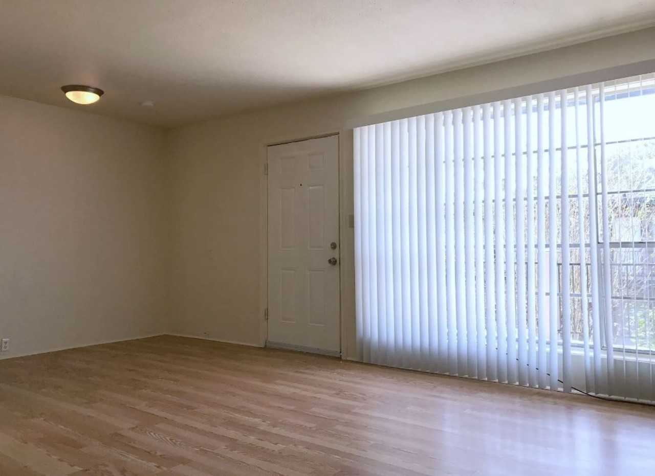 Live Oak Gardens - Photo 7 of 10