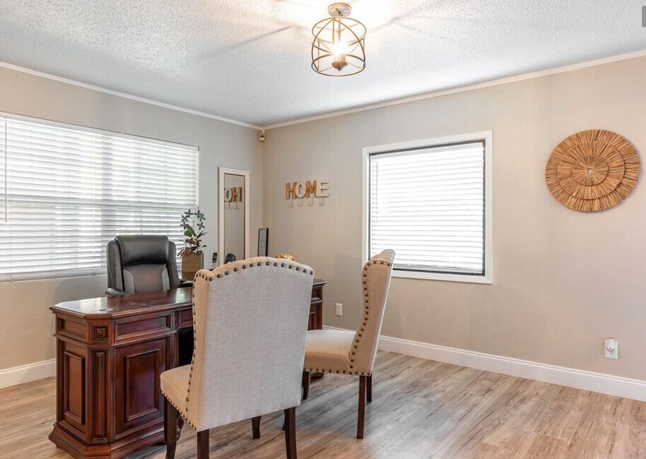 Courtyard Villas - Photo 5 of 10