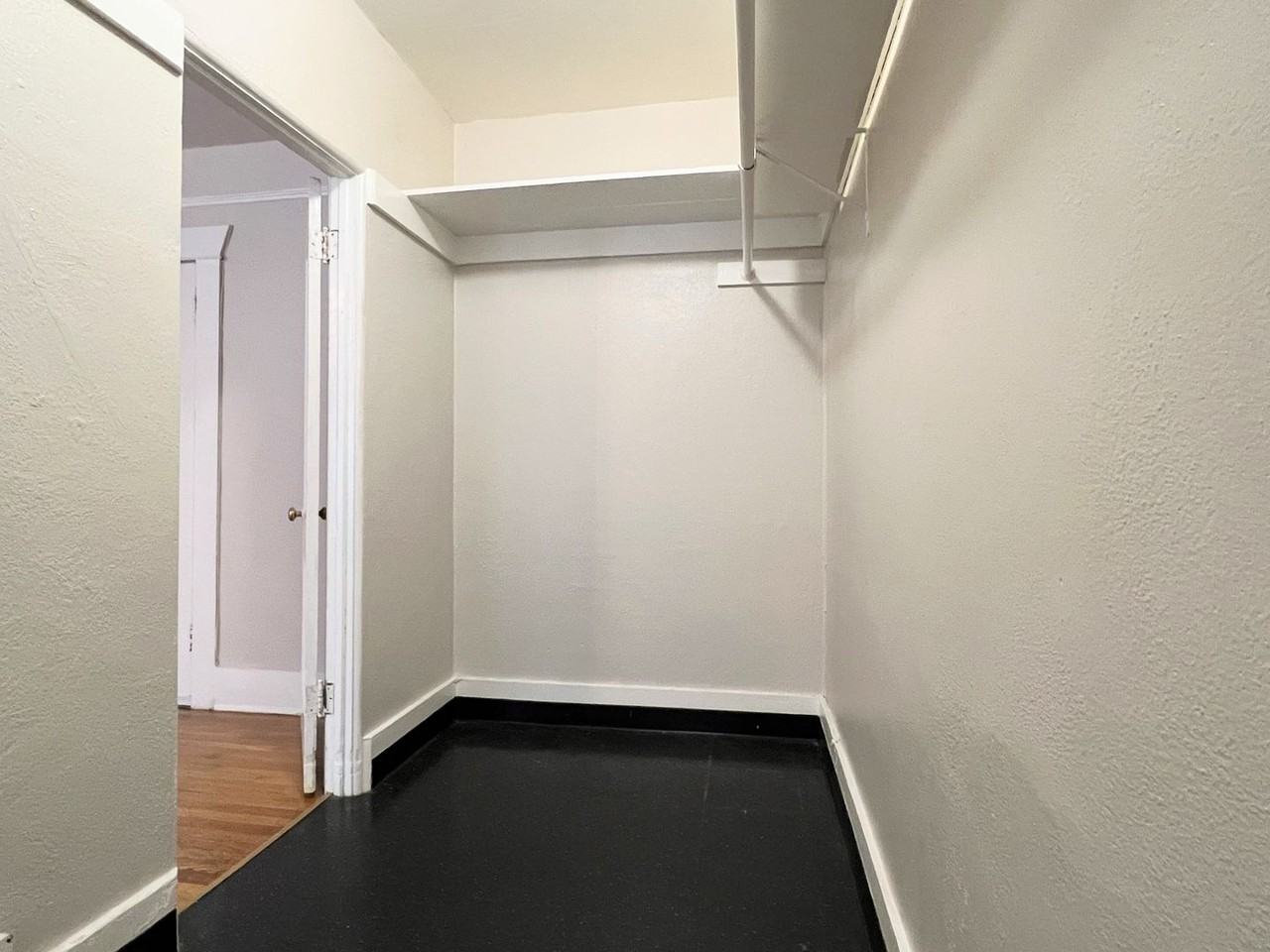 634 - Whitestone - Photo 7 of 24