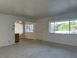 featured image of 1372 Creekside Dr