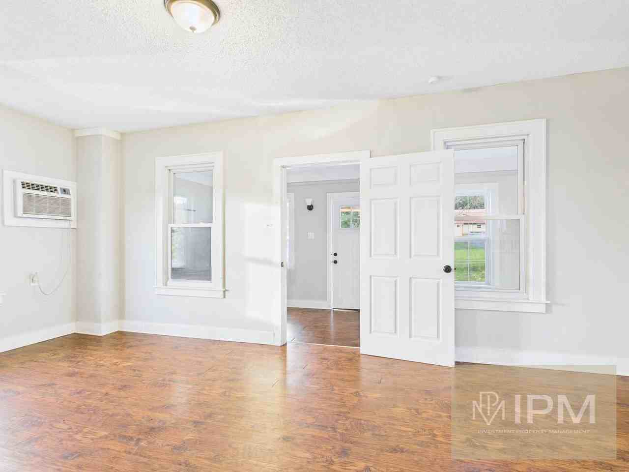 737 Pottsville Street - Photo 3 of 37