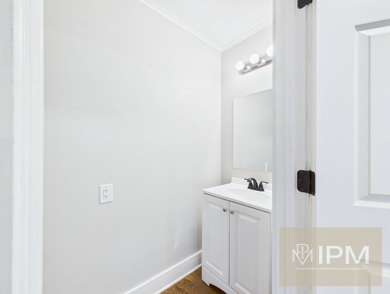 737 Pottsville Street - Photo 6 of 37