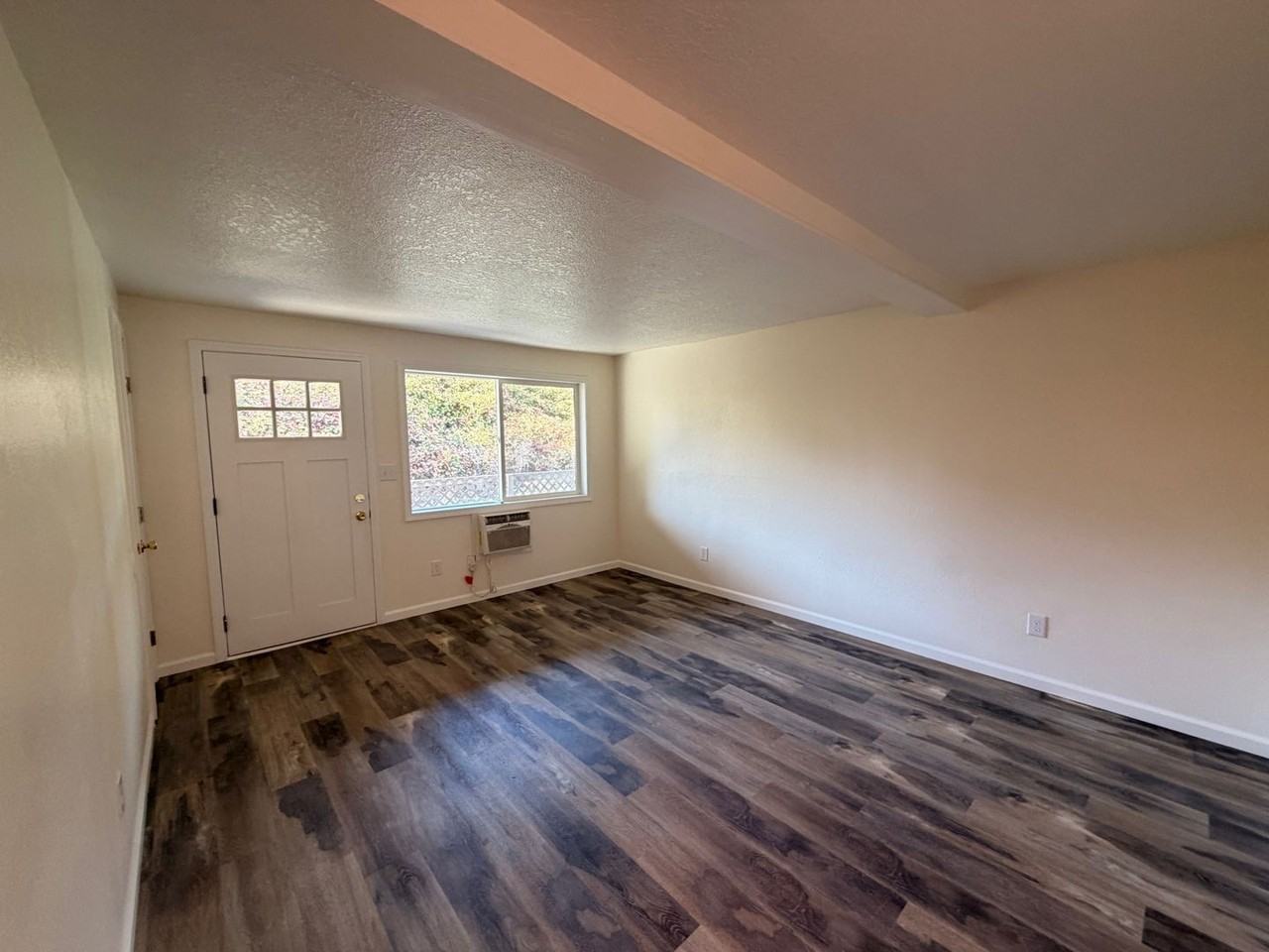 augh - Photo 5 of 14