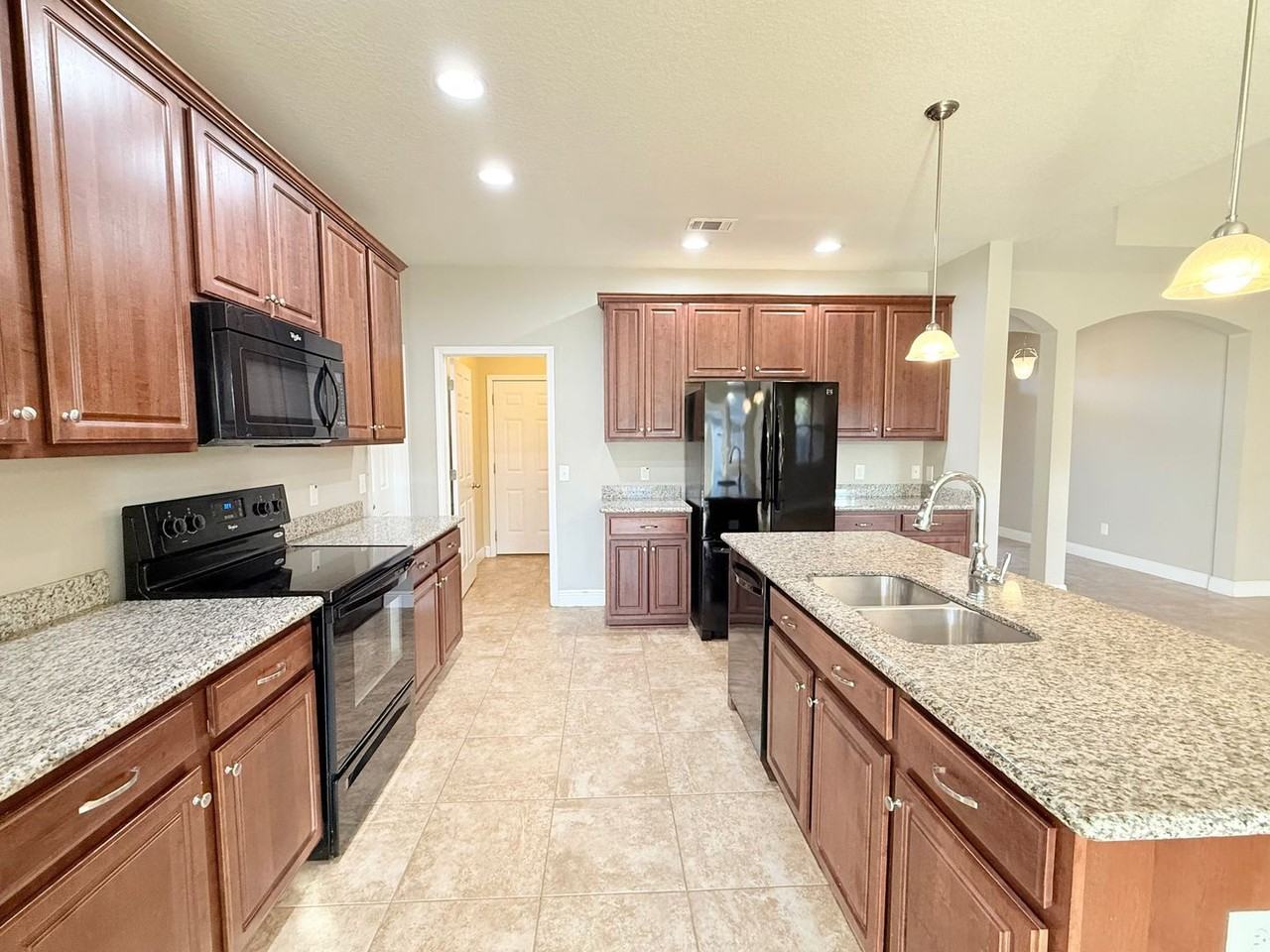 5355 Dalton Cir - Photo 5 of 18