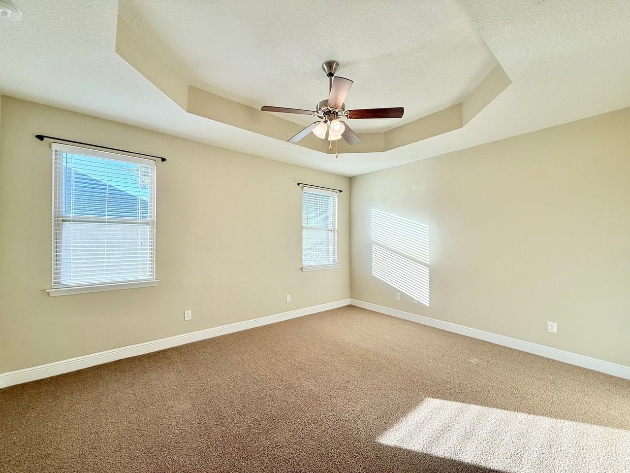 5355 Dalton Cir - Photo 6 of 18