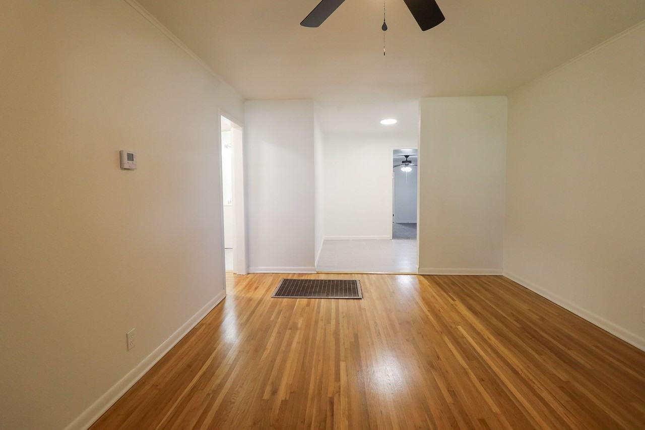 622 E Xyler St - Photo 2 of 29