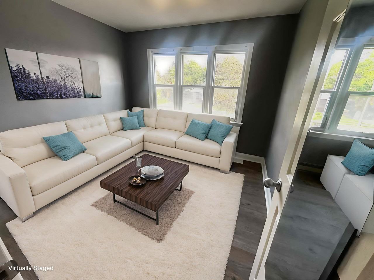 140 Penetang St #2 - Photo 4 of 7