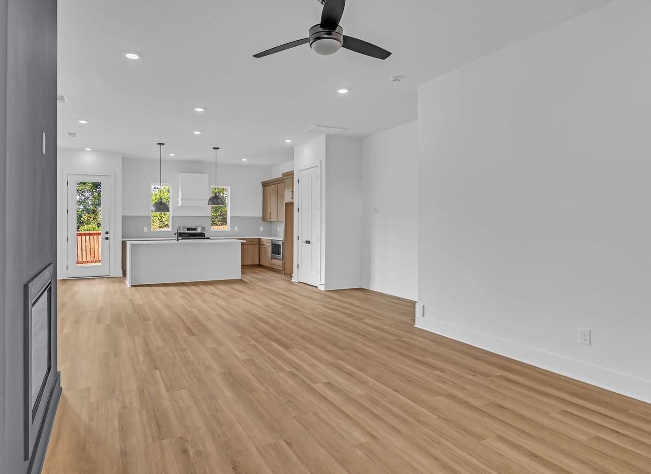 3822 Tigerbelle Dr - Photo 6 of 50