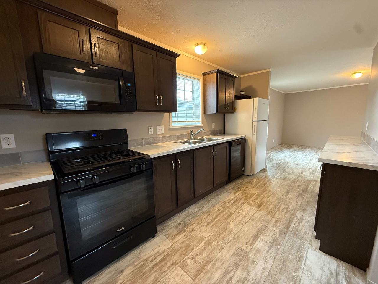 11786 Cascade Circle #145 - Photo 6 of 31