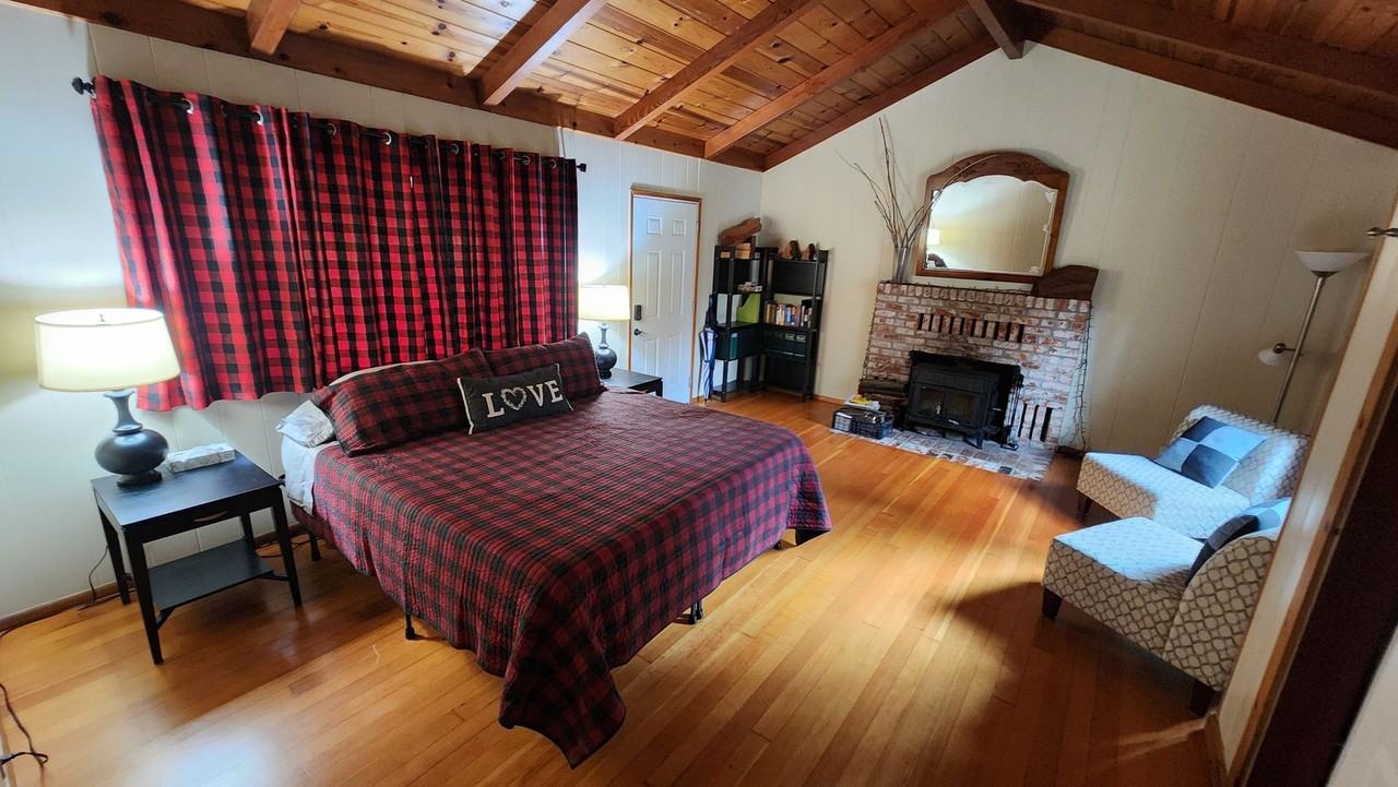 411 Brimblecom Rd - Photo 4 of 23