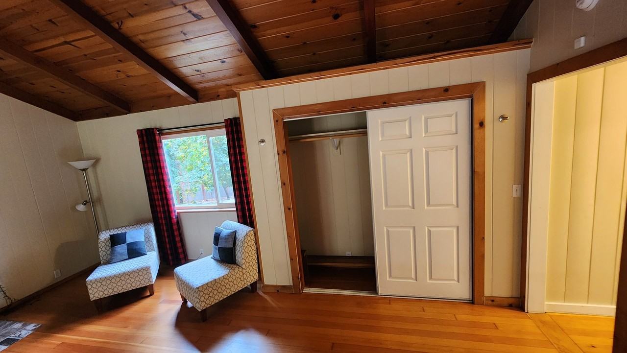 411 Brimblecom Rd - Photo 5 of 23