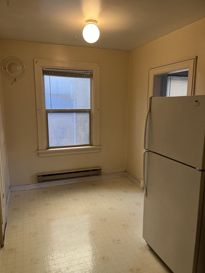 E Mercer St & Bellevue Ave E #103 - Photo 4 of 6