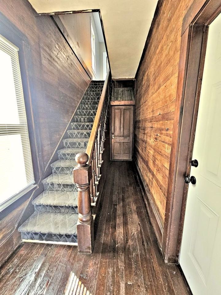 (MAH-5) 613 3rd Ave - Photo 2 of 16