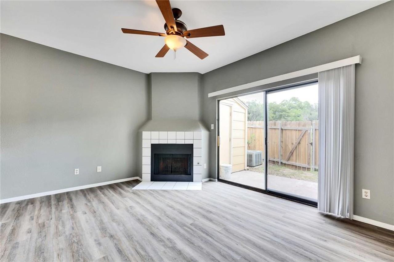 11901 Swearingen Dr - Photo 4 of 7