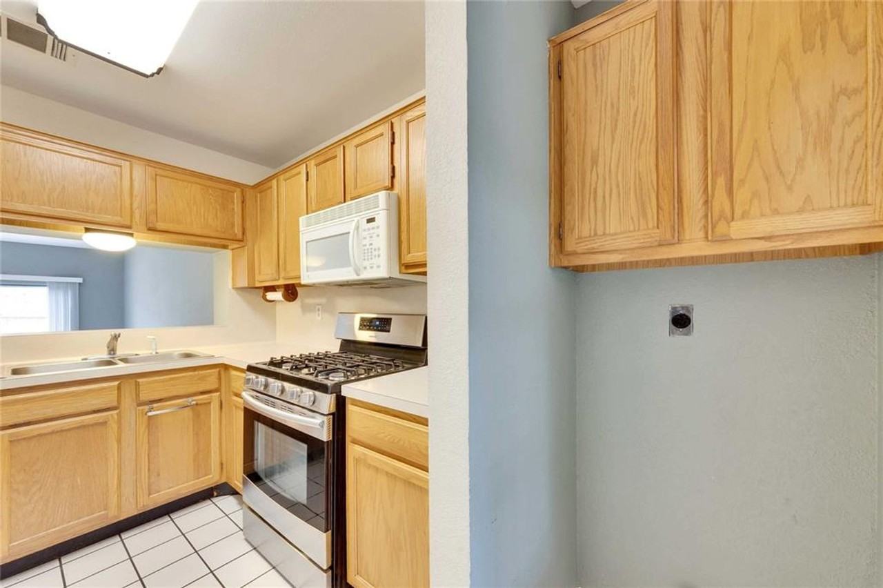 11901 Swearingen Dr - Photo 6 of 7