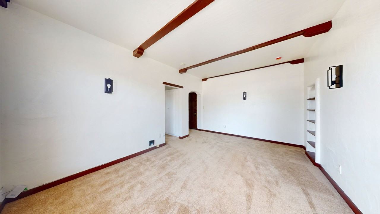 2936 Schyler Street - Photo 6 of 50