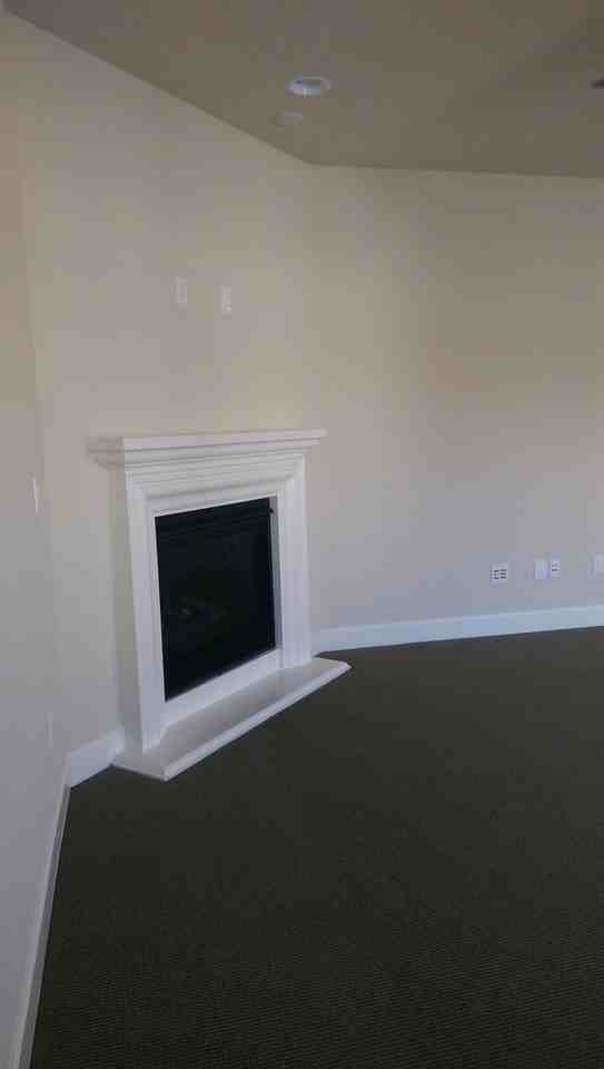 734 N Montebello St - Photo 5 of 10