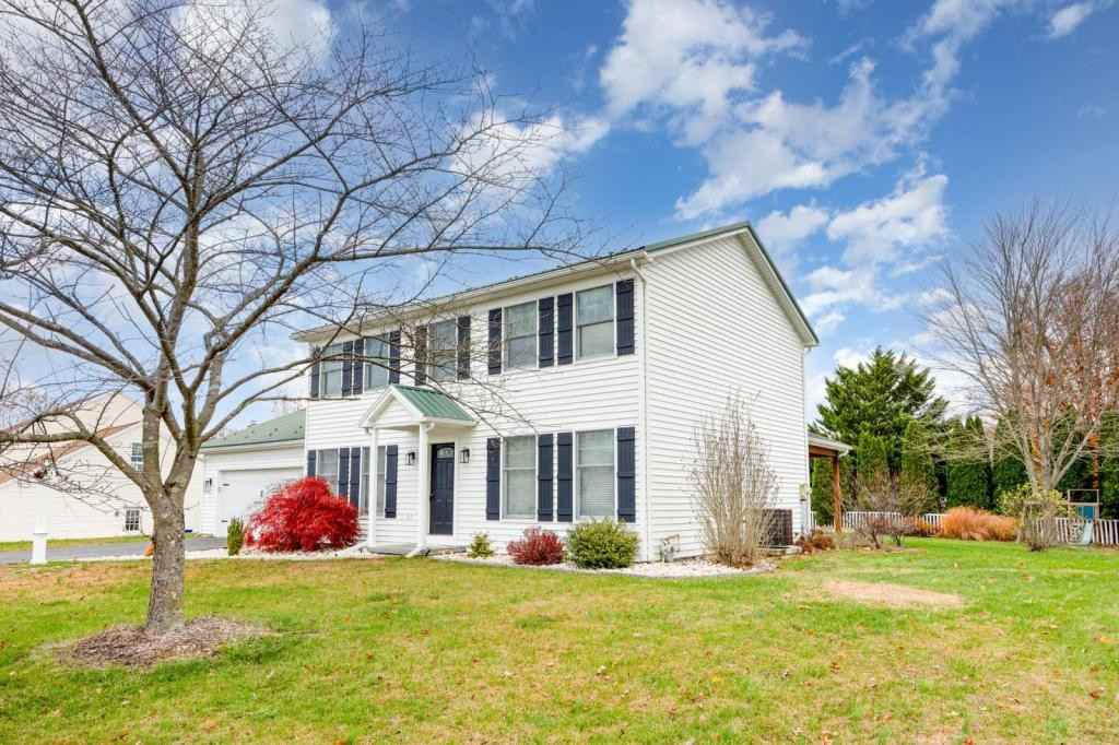 125 Fieldstone Drive - Photo 2 of 27