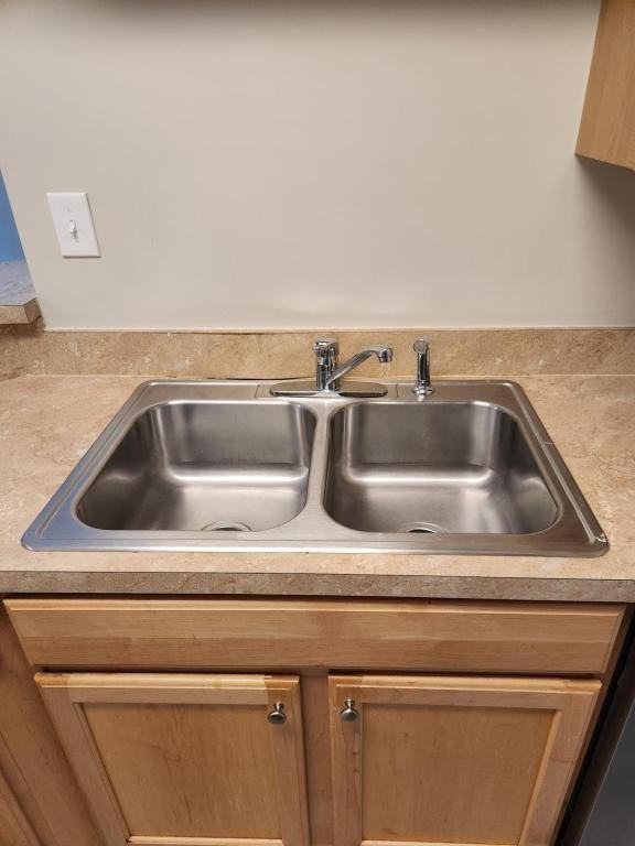 2029 Silvercrest Dr - Photo 7 of 37