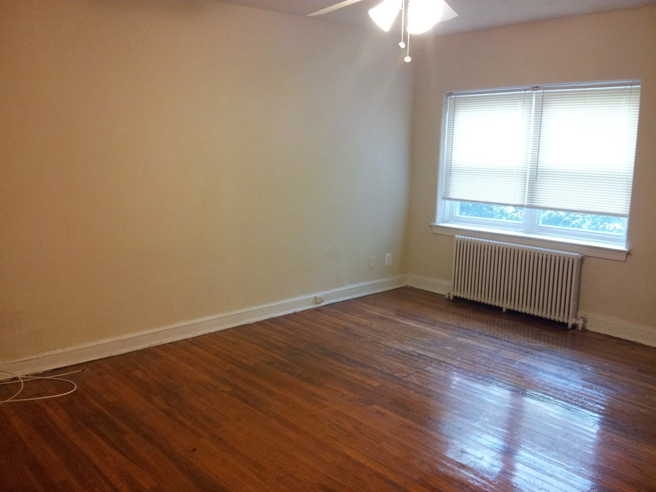 220 Allison St NW - Photo 4 of 35