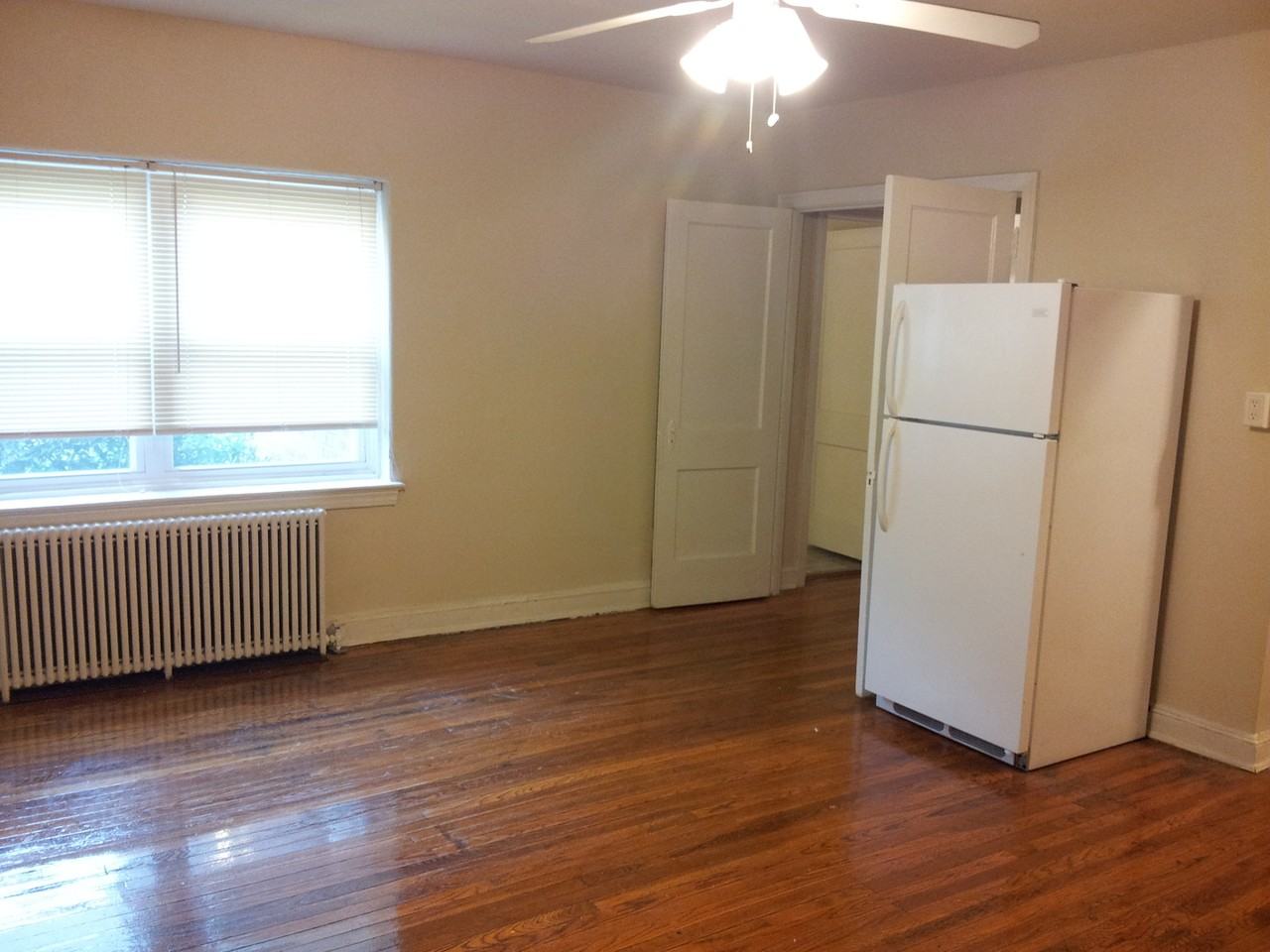 220 Allison St NW - Photo 5 of 35