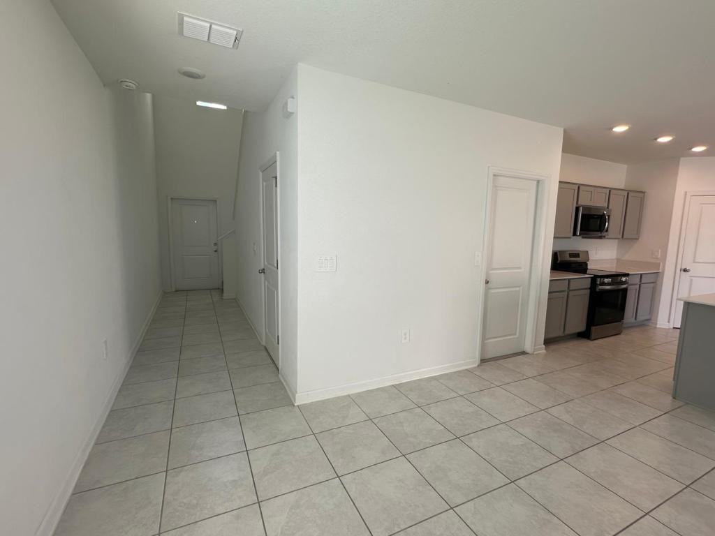 989 989 Harold Pass - Photo 3 of 27