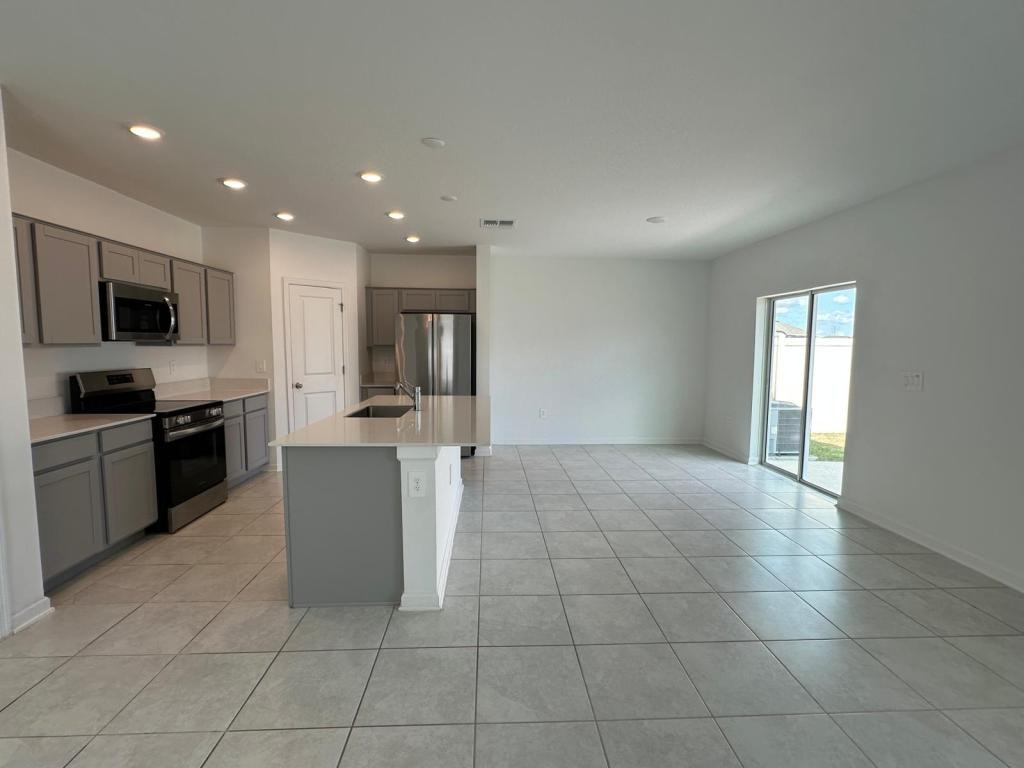 989 989 Harold Pass - Photo 4 of 27