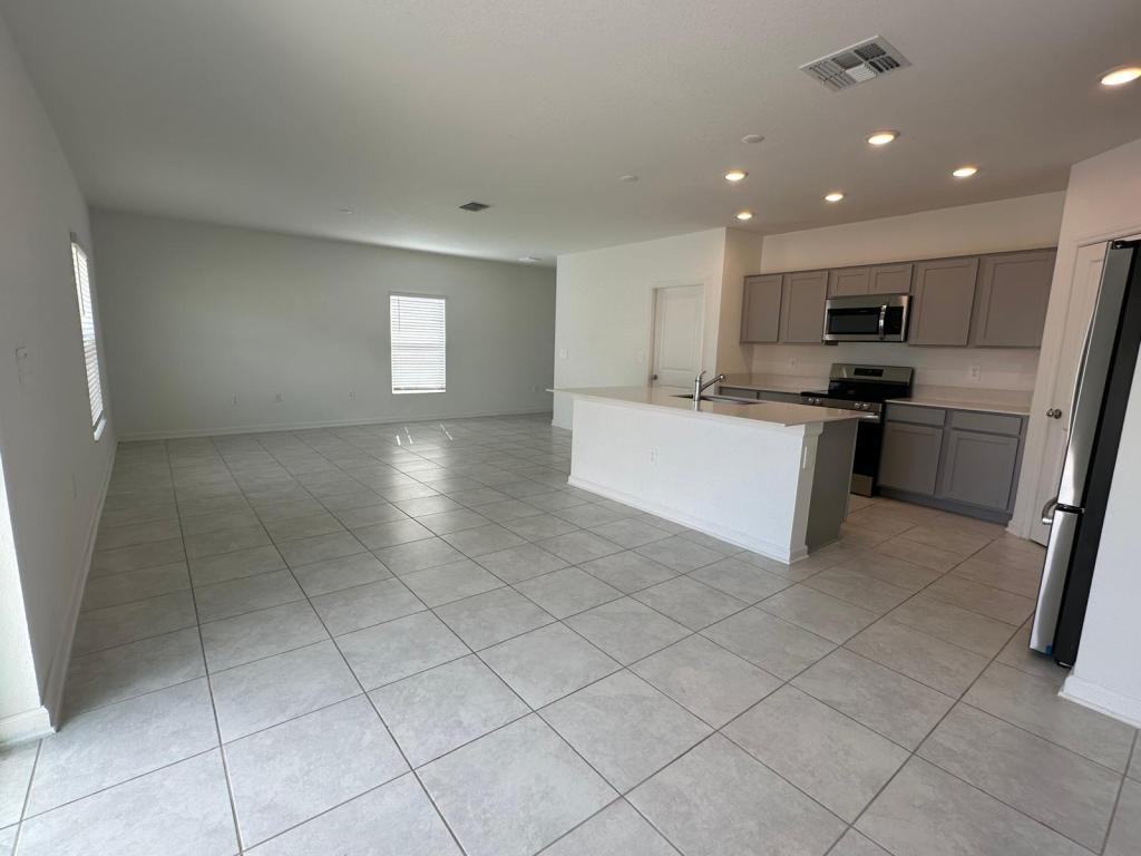 989 989 Harold Pass - Photo 5 of 27