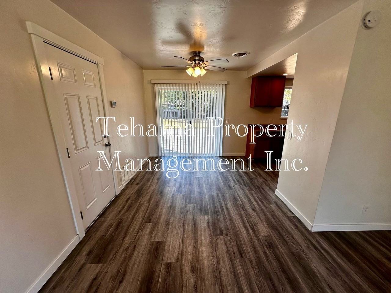 22845 Sanford St - Photo 6 of 16