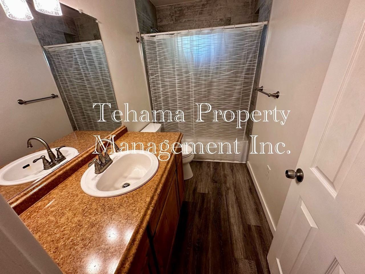 22845 Sanford St - Photo 7 of 16