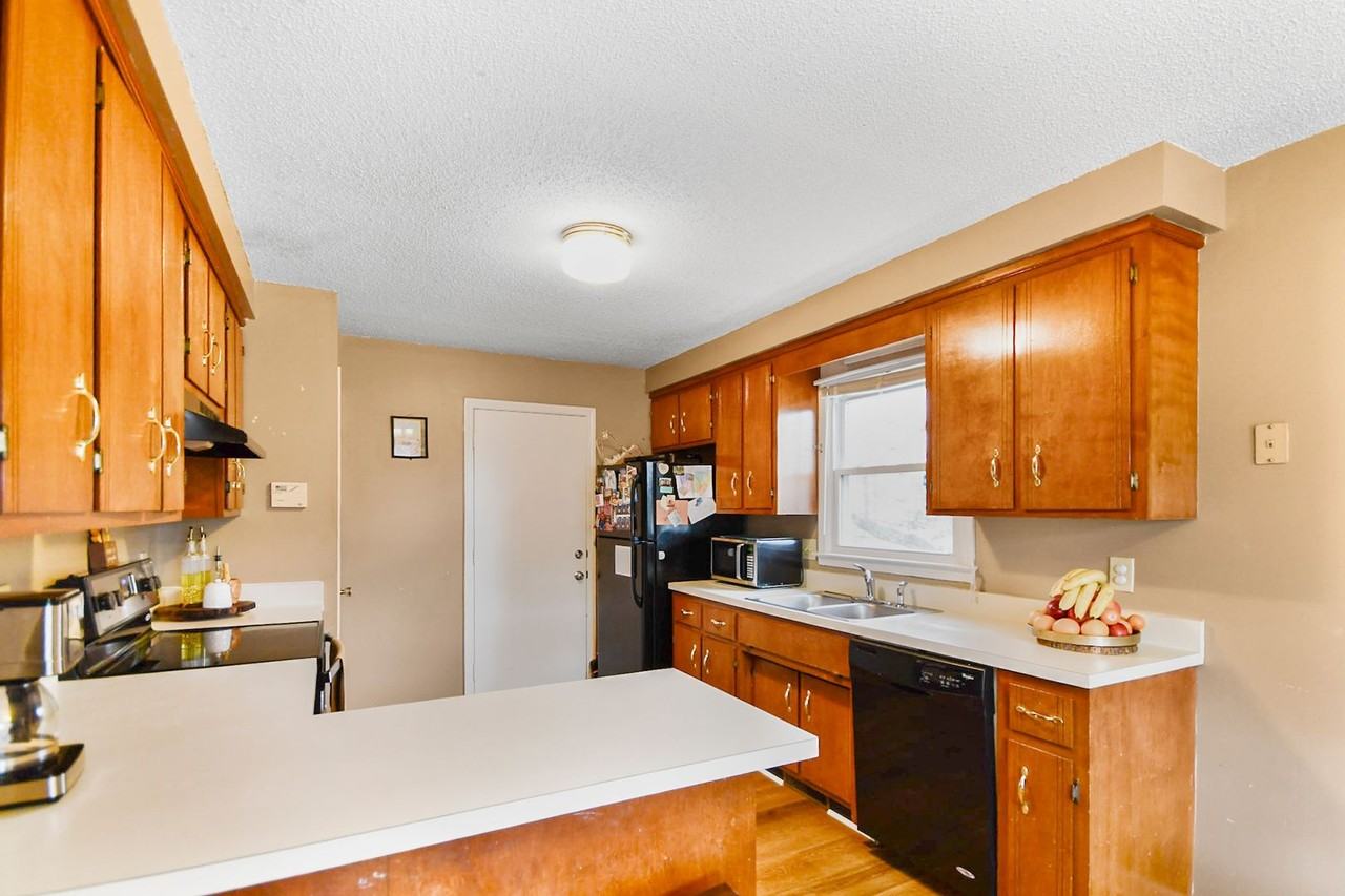 3308 Mallard Dr - Photo 6 of 16