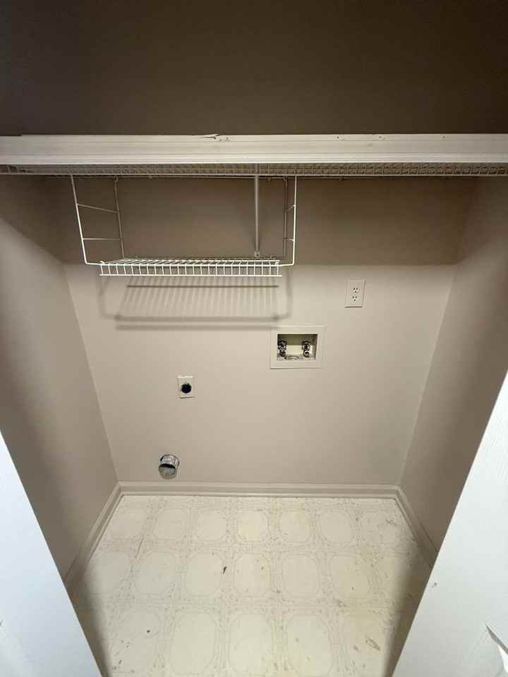 56 Briarwood Ct - Photo 6 of 13