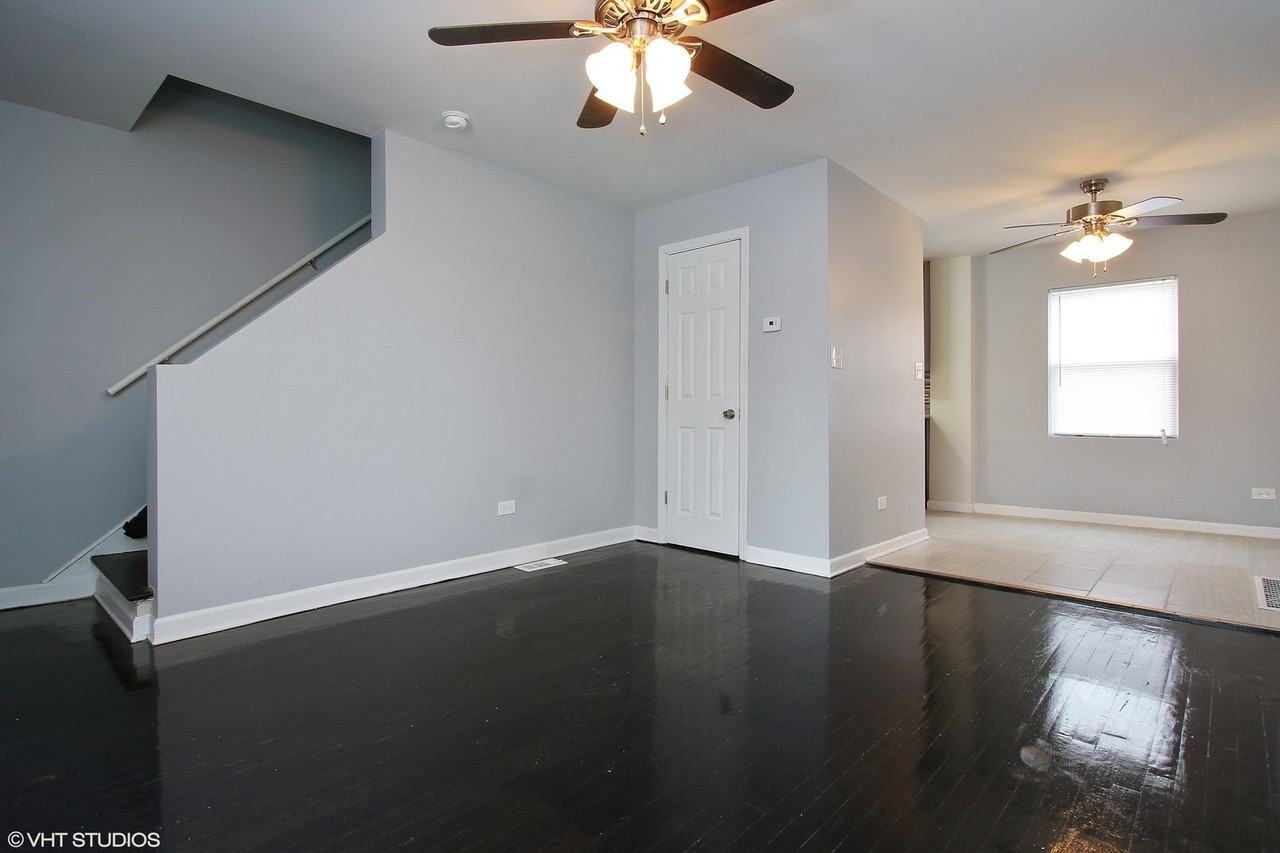 6225 S Indiana Ave - Photo 2 of 10