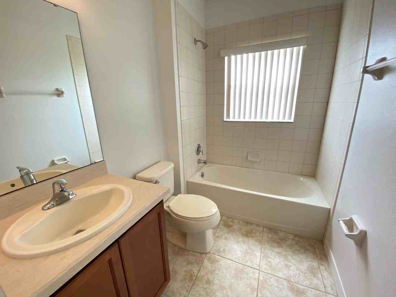 3510 Yacht Club Ct - Photo 7 of 16