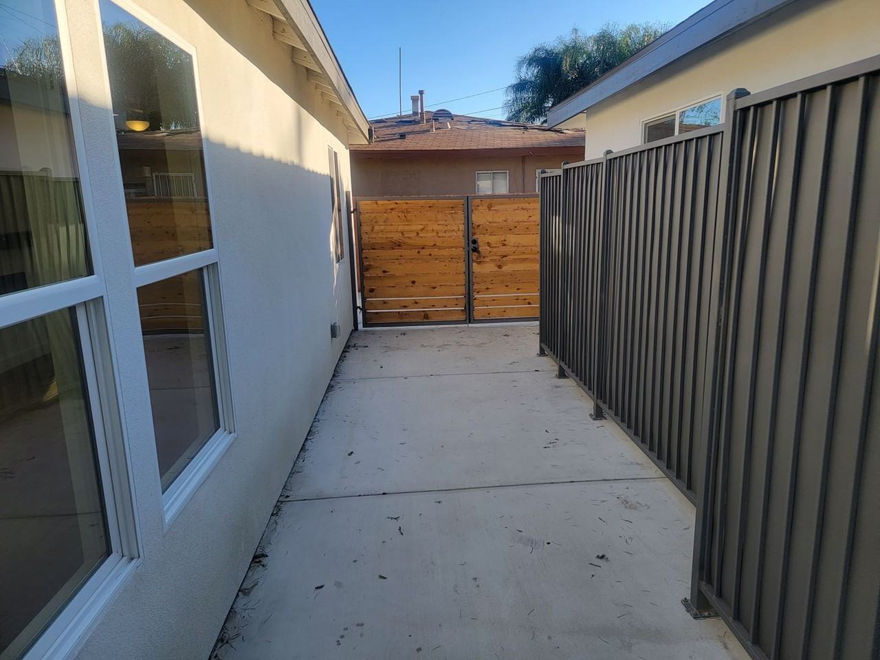 7401 Valaria Dr - Photo 6 of 16