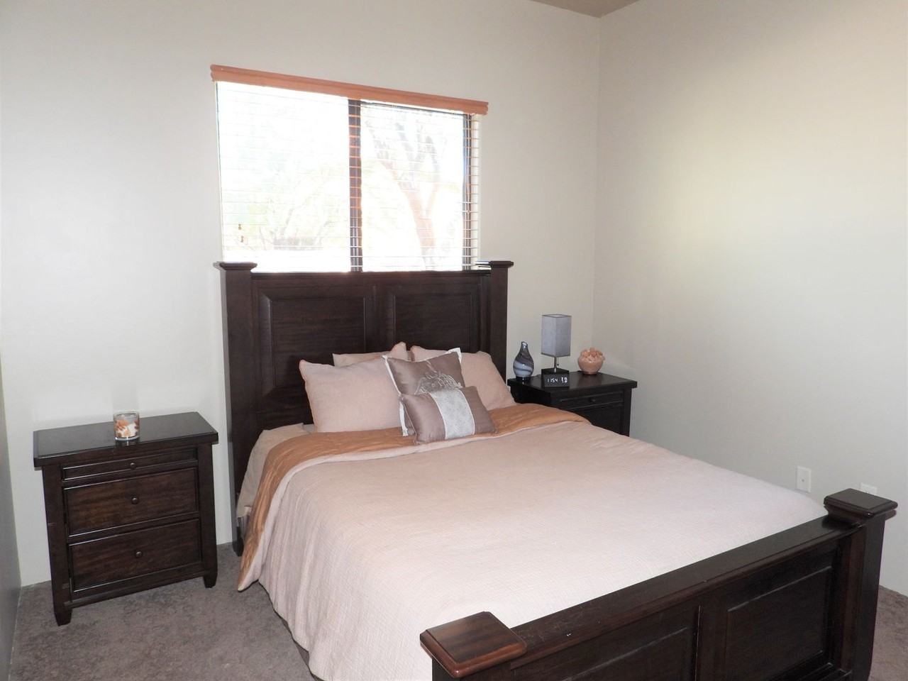 9441 S San Esteban Dr - Photo 6 of 37