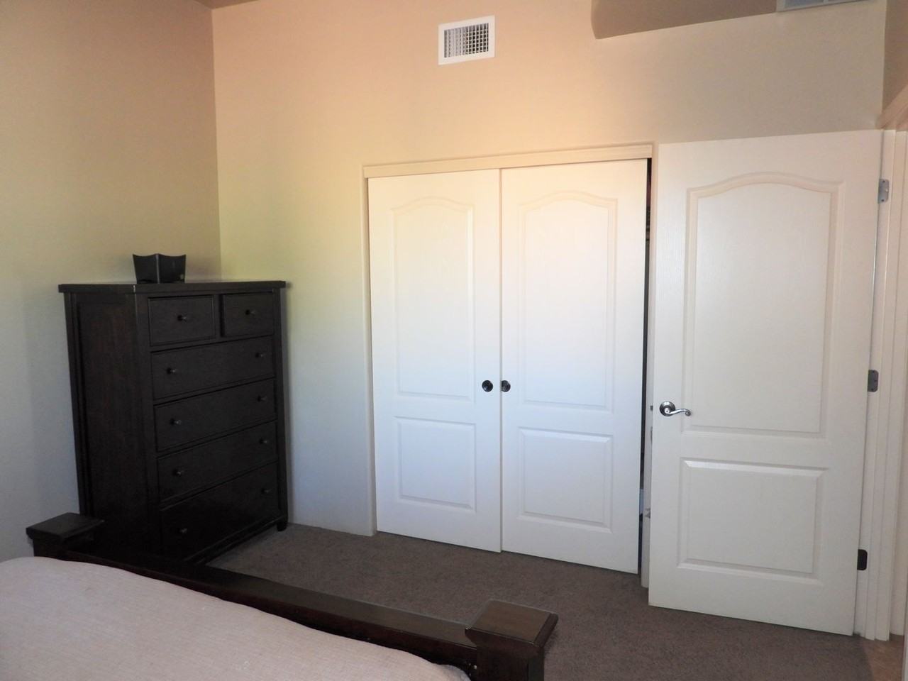 9441 S San Esteban Dr - Photo 7 of 37