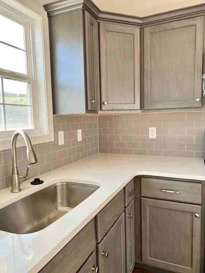 1018 Lakeway Drive - 1018 Lakeway Dr. - Photo 4 of 11