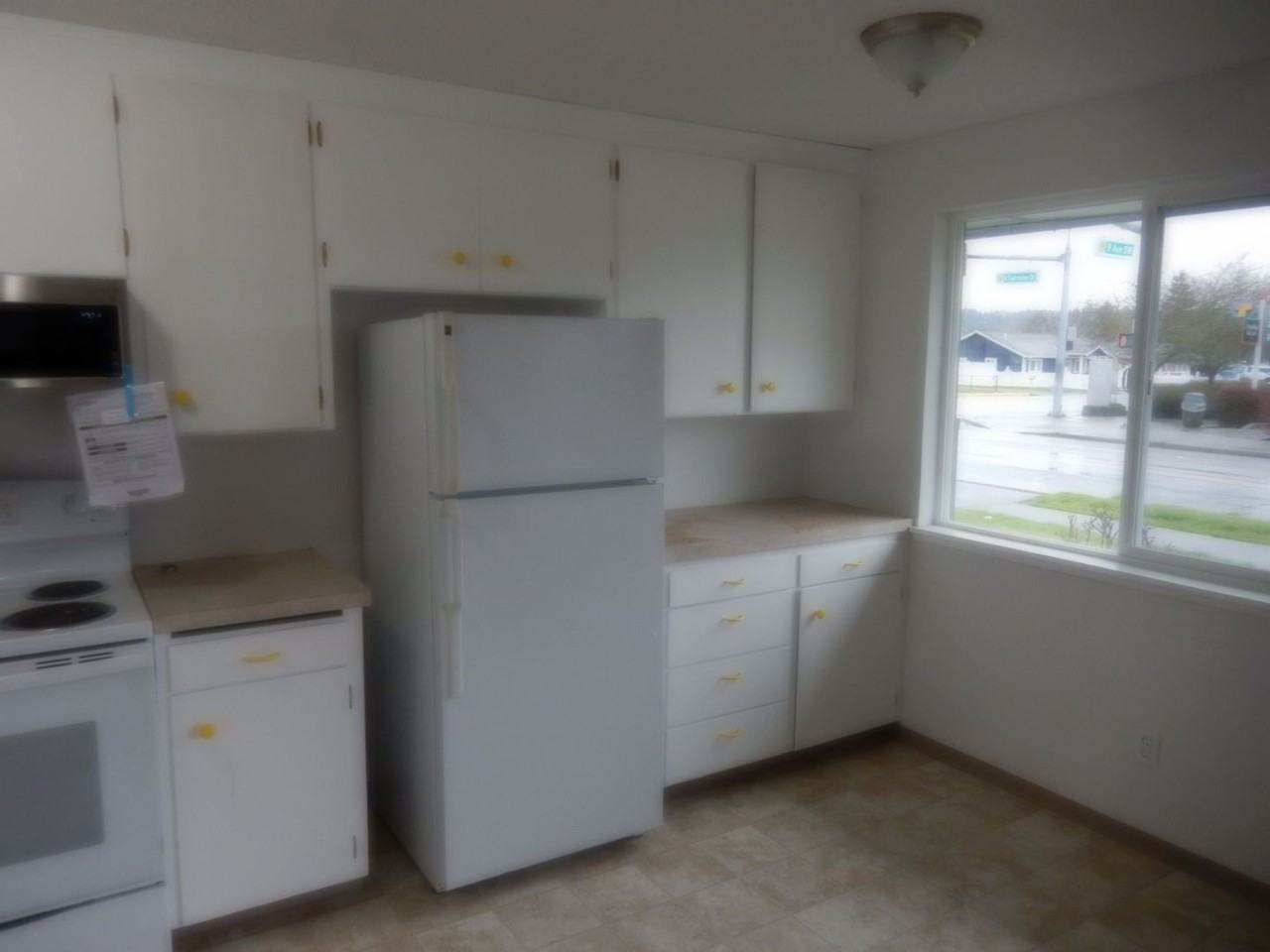 817 5th St Sw #1 - Photo 4 of 13