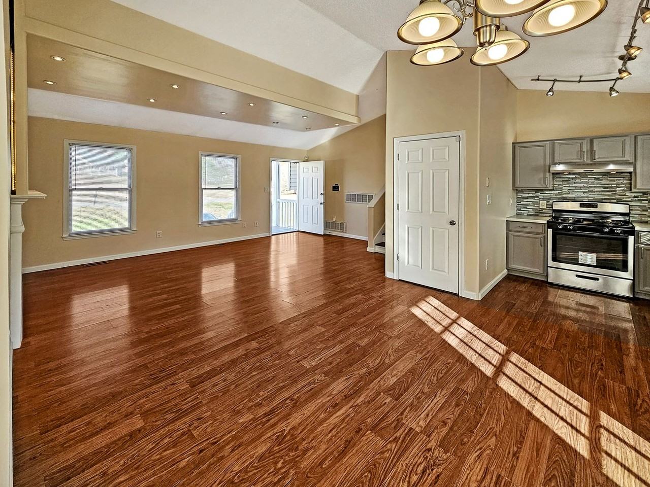 100 Ginnity Dr - Photo 7 of 44