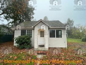 2915 Evergreen Avenue Northeast - Photo 1 of 1