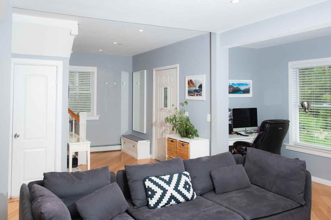 37 South Washington Avenue - Photo 3 of 33