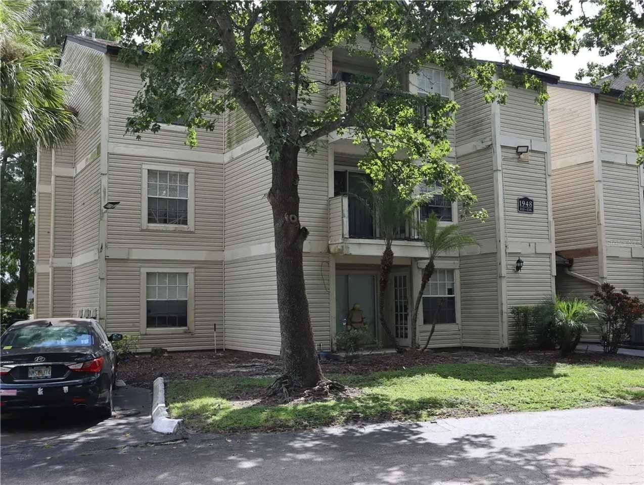 1948 Lake Atriums Cir #115 - Photo 2 of 2