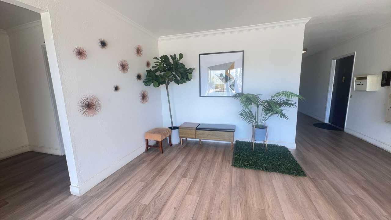 351 Lester Ave - Photo 7 of 12