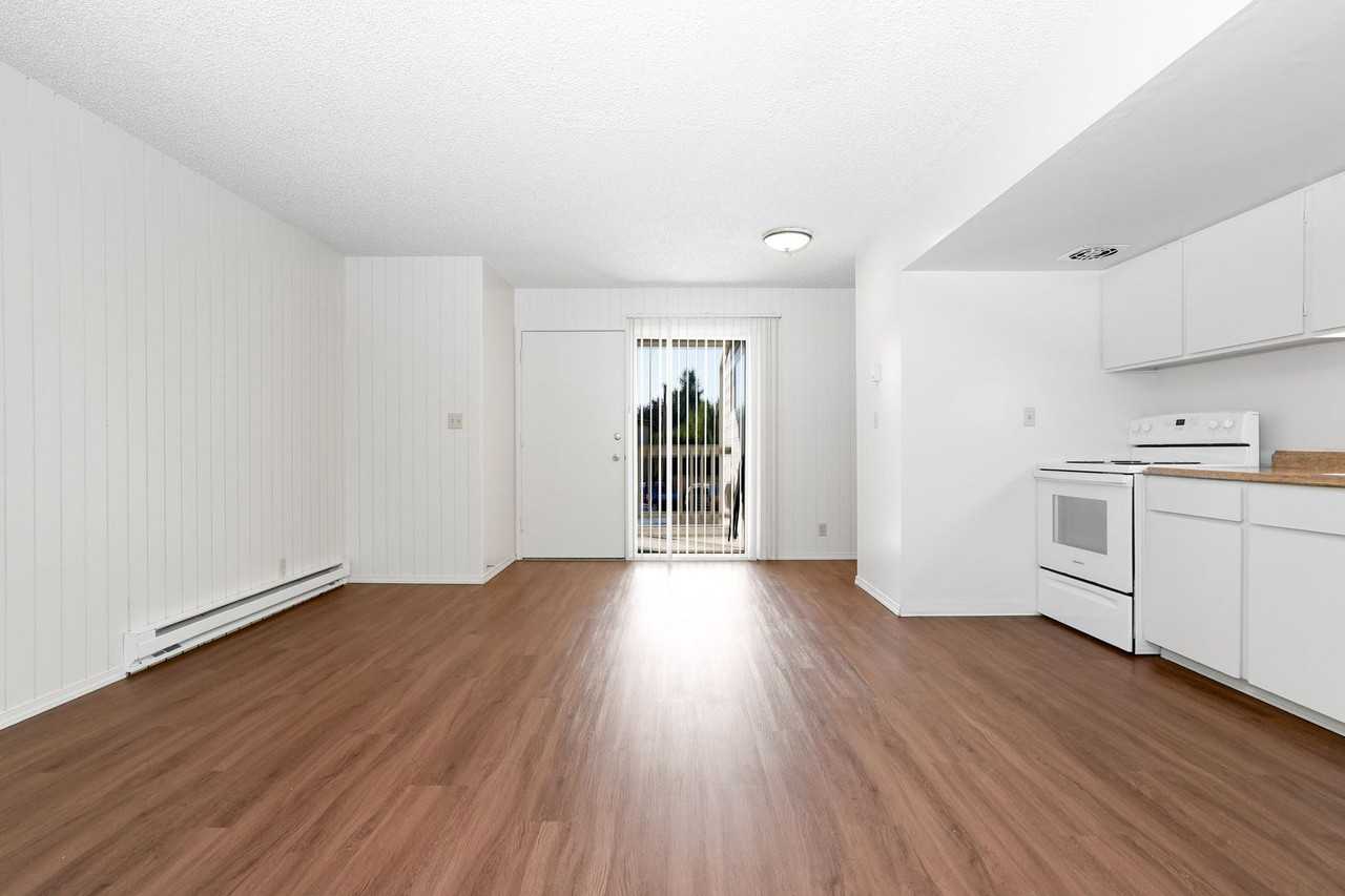 287-Whitman Street - Photo 5 of 25