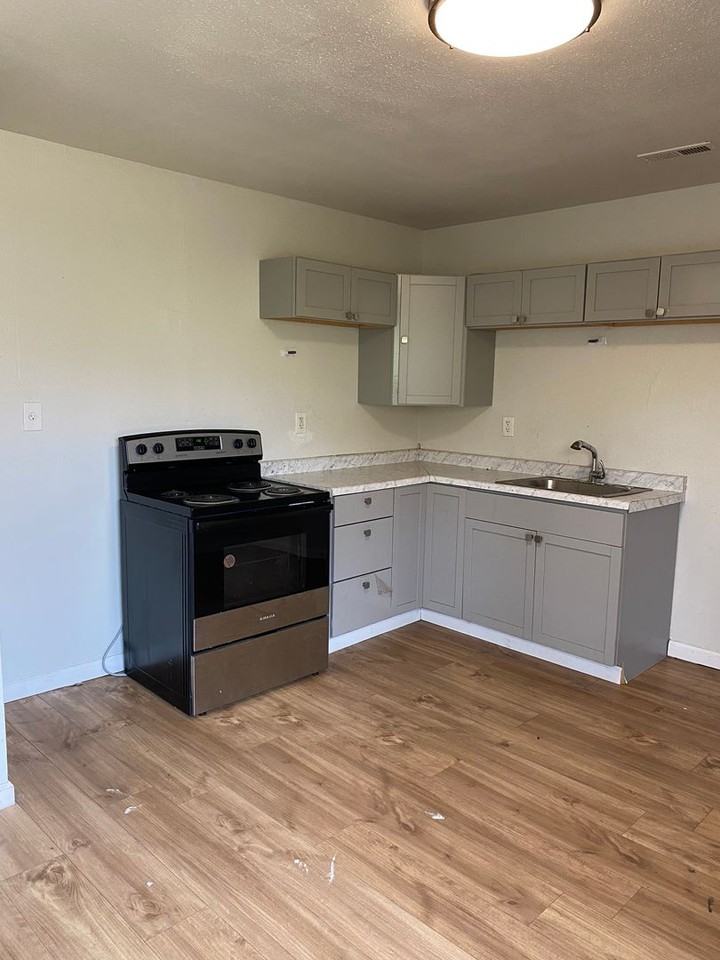 821 St Monica Drive - Photo 3 of 7