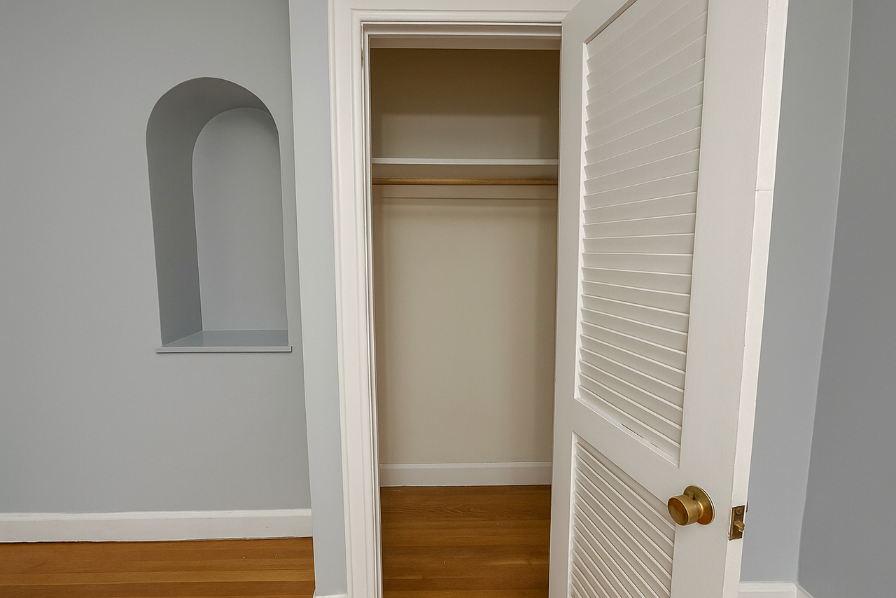 Colonial Revival Multi - Photo 6 of 25